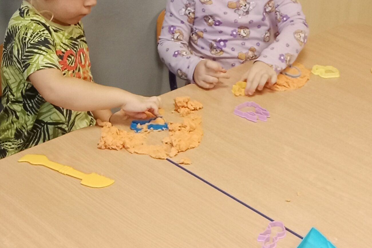 filter: 0; jpegRotation: 90; fileterIntensity: 0.000000; filterMask: 0; module:1facing:0;
hw-remosaic: 0;
touch: (-1.0, -1.0);
modeInfo: ;
sceneMode: Night;
cct_value: 0;
AI_Scene: (0, -1);
aec_lux: 0.0;
hist255: 0.0;
hist252~255: 0.0;
hist0~15: 0.0;