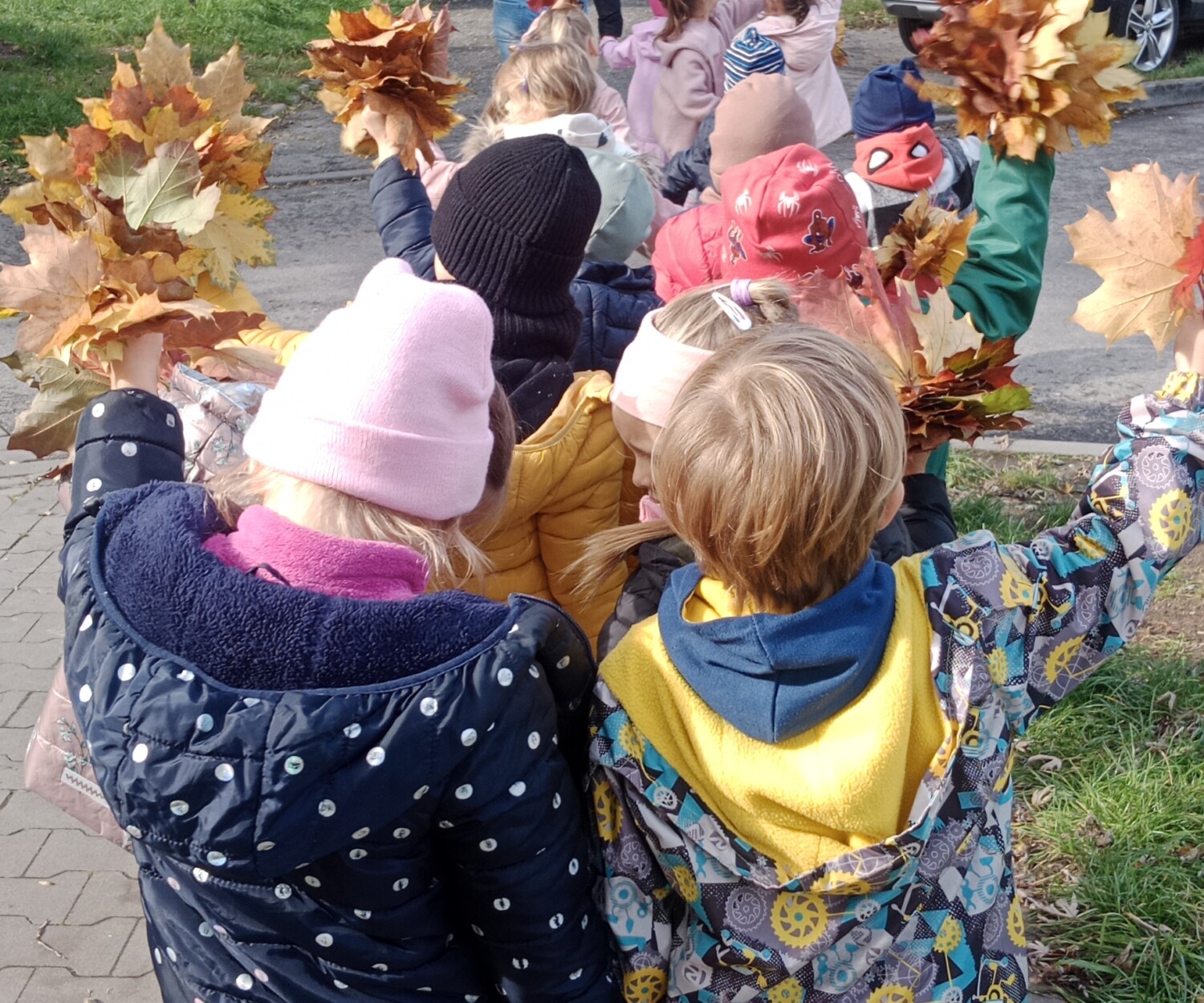 filter: 0; jpegRotation: 90; fileterIntensity: 0.000000; filterMask: 0; module:1facing:0; 
hw-remosaic: 0; 
touch: (-1.0, -1.0); 
modeInfo: ; 
sceneMode: NightHDR; 
cct_value: 0; 
AI_Scene: (-1, -1); 
aec_lux: 0.0; 
hist255: 0.0; 
hist252~255: 0.0; 
hist0~15: 0.0;