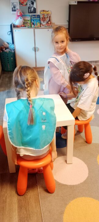 filter: 0; jpegRotation: 90; fileterIntensity: 0.000000; filterMask: 0; module:1facing:0;
hw-remosaic: 0;
touch: (-1.0, -1.0);
modeInfo: ;
sceneMode: Auto;
cct_value: 0;
AI_Scene: (0, -1);
aec_lux: 0.0;
hist255: 0.0;
hist252~255: 0.0;
hist0~15: 0.0;