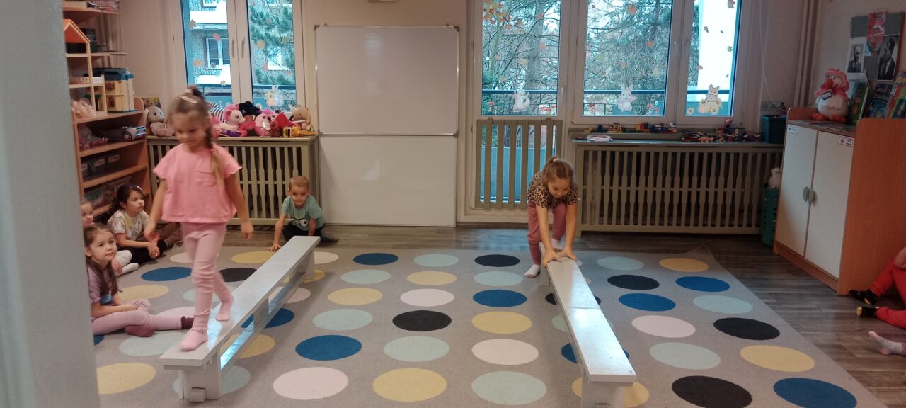 filter: 0; jpegRotation: 0; fileterIntensity: 0.000000; filterMask: 0; module:1facing:0;
hw-remosaic: 0;
touch: (-1.0, -1.0);
modeInfo: ;
sceneMode: Night;
cct_value: 0;
AI_Scene: (-1, -1);
aec_lux: 0.0;
hist255: 0.0;
hist252~255: 0.0;
hist0~15: 0.0;