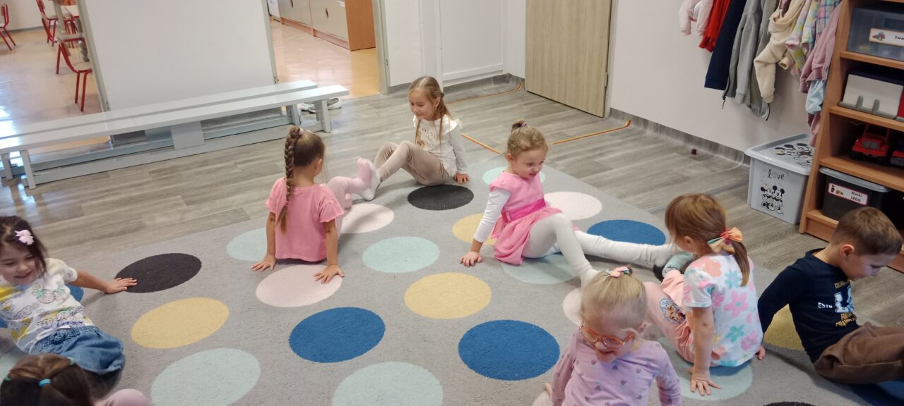 filter: 0; jpegRotation: 0; fileterIntensity: 0.000000; filterMask: 0; module:1facing:0;
hw-remosaic: 0;
touch: (-1.0, -1.0);
modeInfo: ;
sceneMode: Night;
cct_value: 0;
AI_Scene: (-1, -1);
aec_lux: 0.0;
hist255: 0.0;
hist252~255: 0.0;
hist0~15: 0.0;