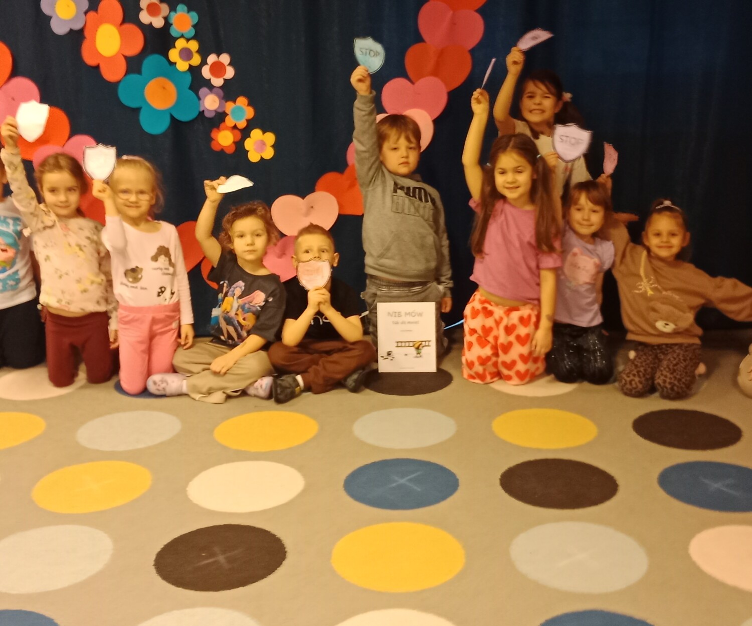 filter: 0; jpegRotation: 0; fileterIntensity: 0.000000; filterMask: 0; module:1facing:0; 
hw-remosaic: 0; 
touch: (-1.0, -1.0); 
modeInfo: ; 
sceneMode: Night; 
cct_value: 0; 
AI_Scene: (-1, -1); 
aec_lux: 0.0; 
hist255: 0.0; 
hist252~255: 0.0; 
hist0~15: 0.0;