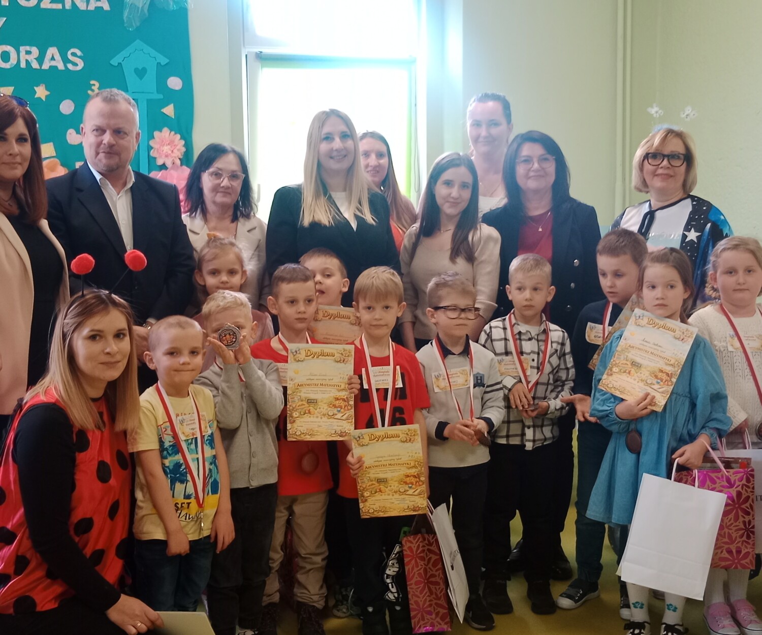 filter: 0; jpegRotation: 0; fileterIntensity: 0.000000; filterMask: 0; module:1facing:0; 
hw-remosaic: 0; 
touch: (-1.0, -1.0); 
modeInfo: ; 
sceneMode: Hdr; 
cct_value: 0; 
AI_Scene: (-1, -1); 
aec_lux: 0.0; 
hist255: 0.0; 
hist252~255: 0.0; 
hist0~15: 0.0;